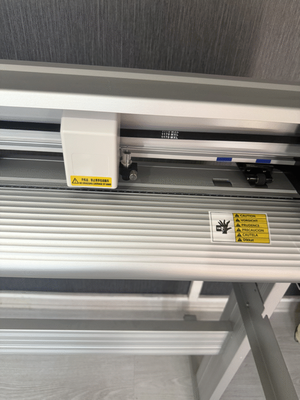 Plotter PPF Folyo Kesim Makinesi Kameralı - 160Cm Net Kesim Alanı