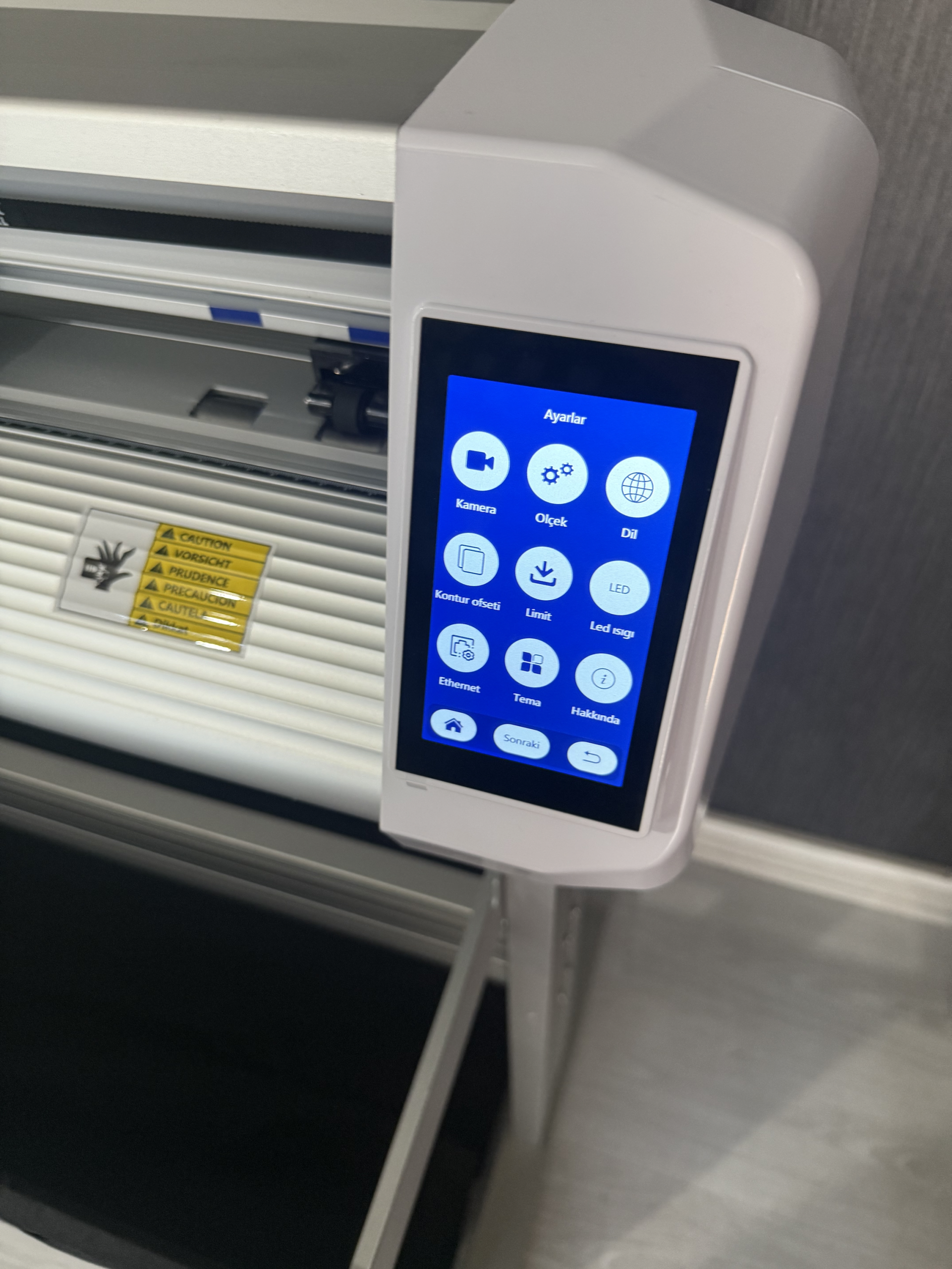 Plotter Folyo Kesim Makinesi Kameralı - 135Cm Net Kesim Alanı - Görsel 19